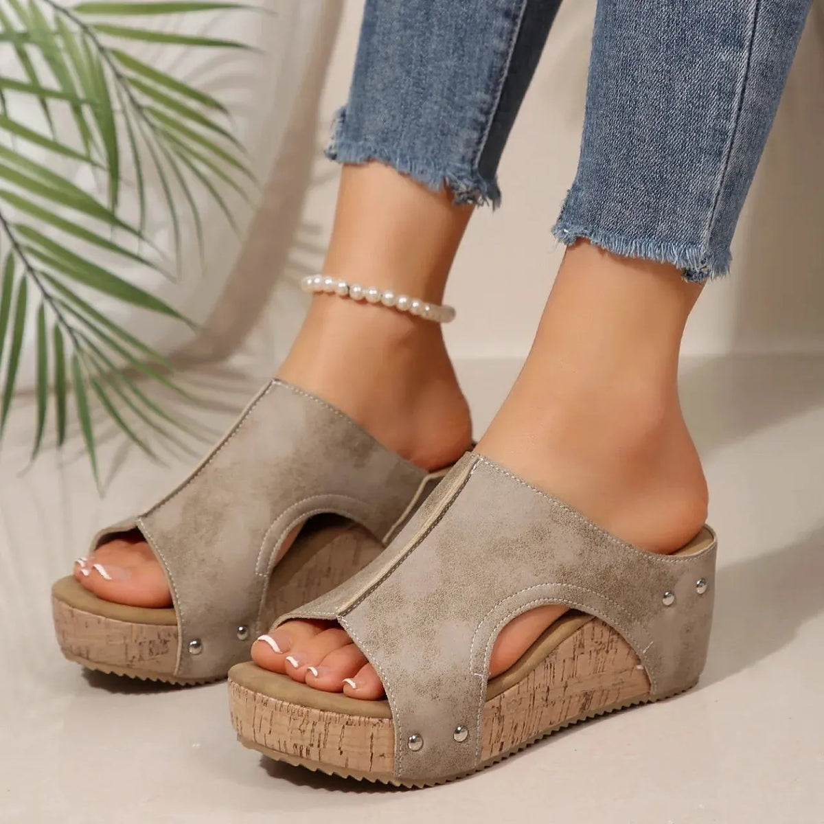 Women's Casual Soft Wood Heel Wedge Mules