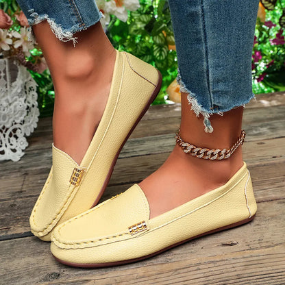 Classic Leather Loafers for Women – Comfortable Slip-On Flats with Gold Buckle Detail